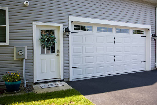 24/7 Emergency Garage Door Panel Replacement experts in Sebastopol, CA
